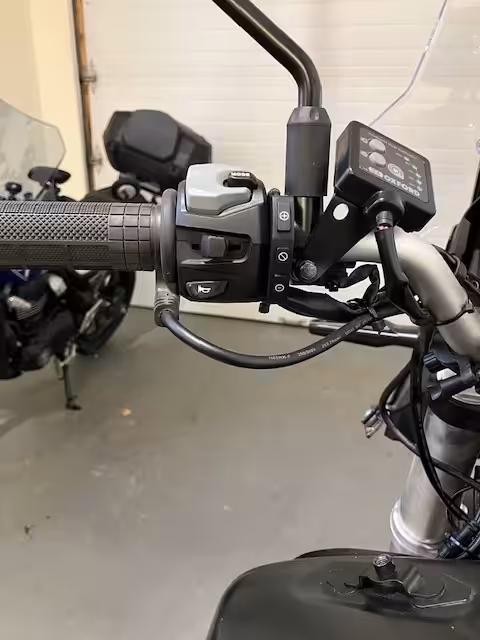 Suzuki V-Strom 800 Cruise Kit - Image 4